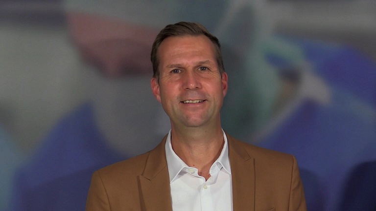 #2110: Scientific Battle - 3 Techniques in Minimally Invasive Cartilage Repair – thumbnail 1 of 7