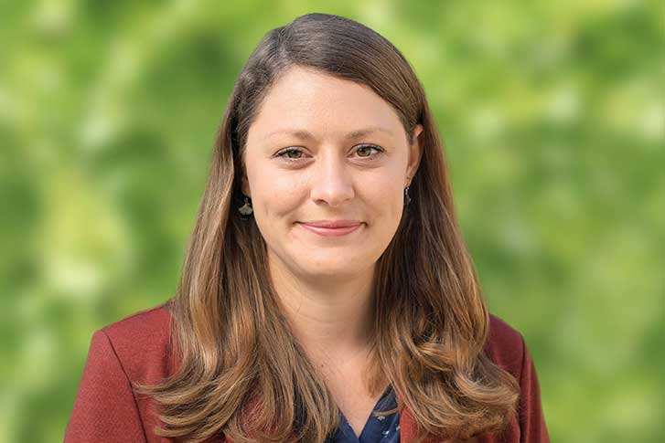 Dr.<br>Jennifer Hillebrecht