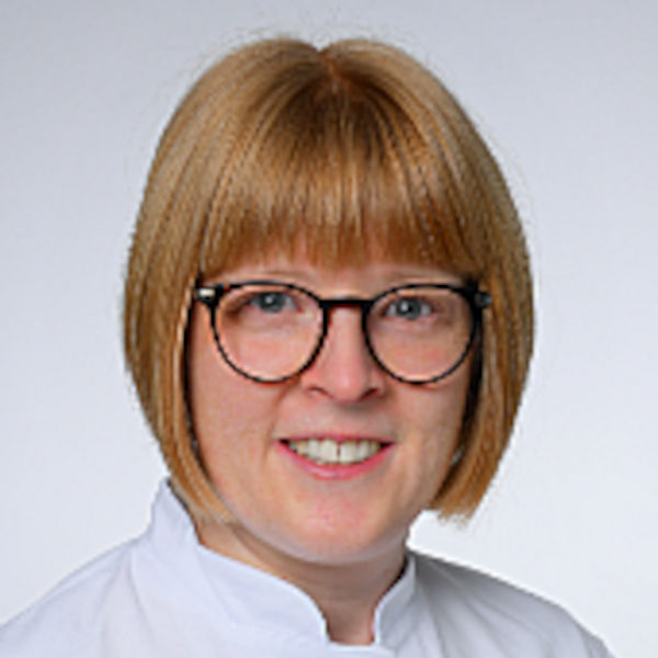 Dr. med.<br>Sabrina Ahrens