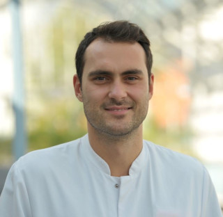 Priv.-Doz. Dr. med.<br>Doruk Akgün