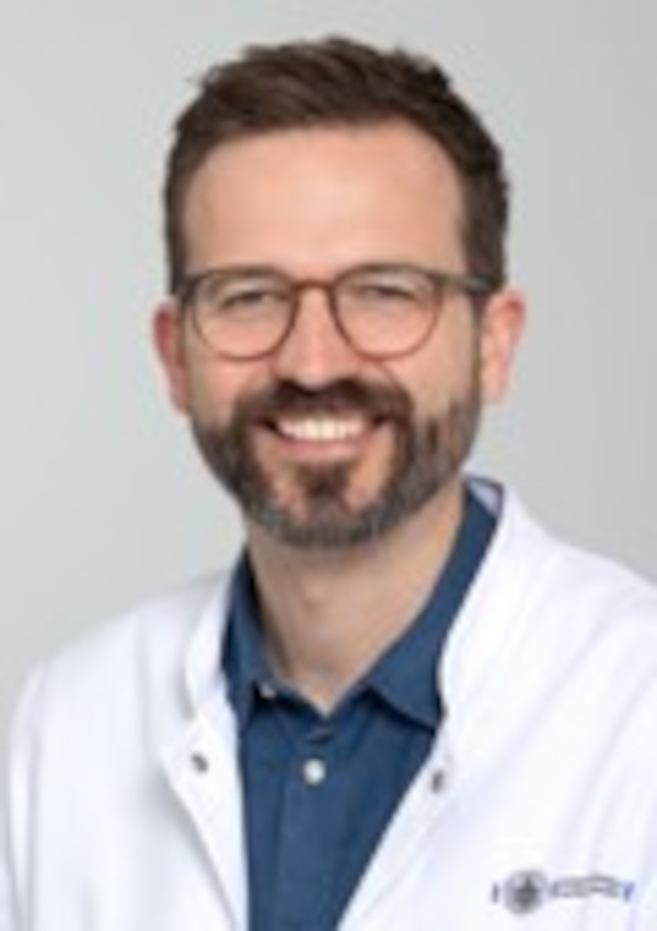 Dr. med.<br>Jo N. Ewert