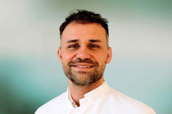 Dr. med.<br>Alexander Georgi