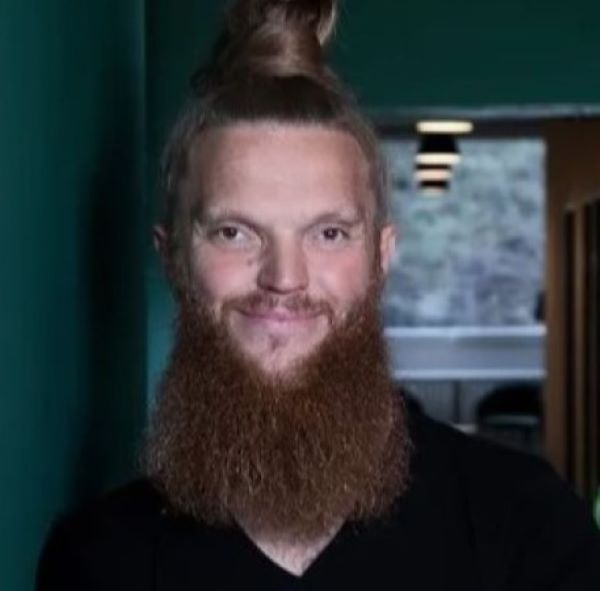 <br>Tobias Herrmannsdörfer