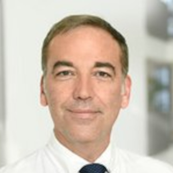 Dr. med.<br>Micha Hoyer