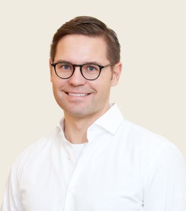 <br>Manuel Köhne, M.D.