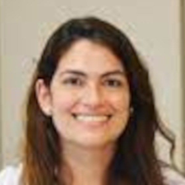 <br>Valeria López, M.D.