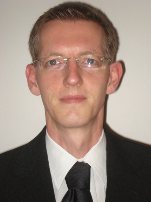 Dr. med. Dr. phil.<br>Peter-Johann May