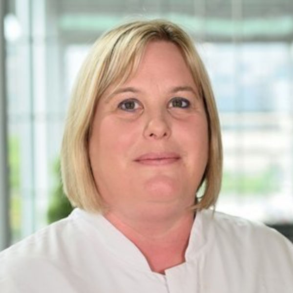 Dr. med.<br>Kerstin Mayer