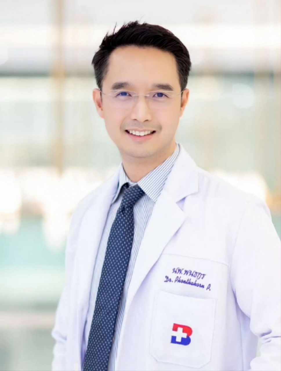 <br>Phonthakorn Panichkul, M.D.