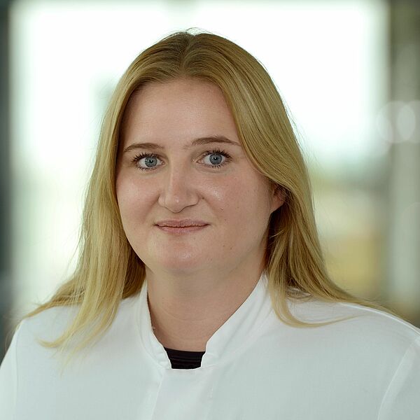 Priv.-Doz. Dr. med.<br>Mika Rollmann