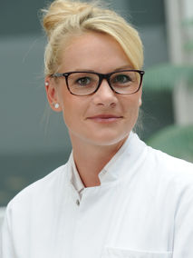 Dr. med.<br>Astrid Schenker