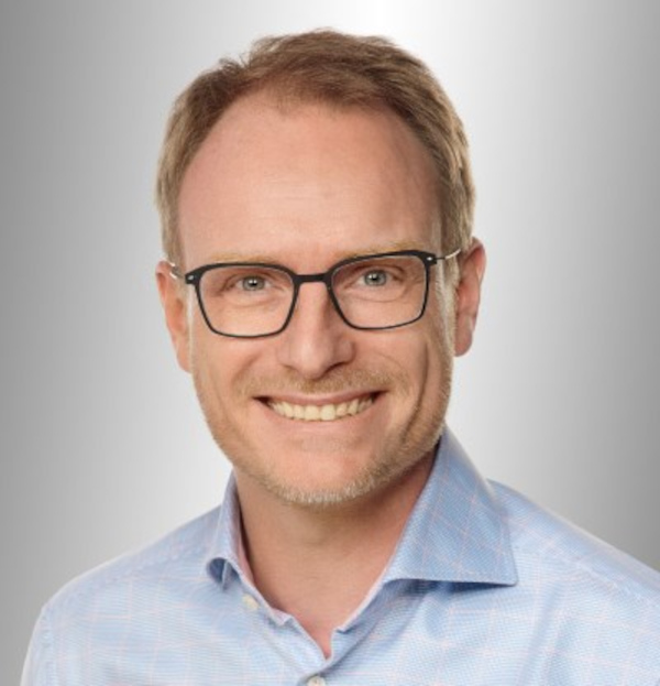 Professor<br>Carsten O. Tibesku, M.D.