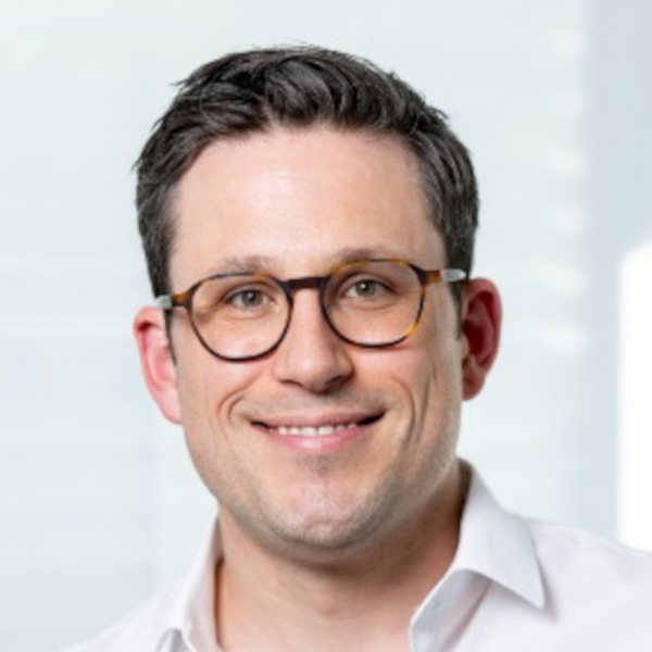 Dr. med. univ.<br>Stephan Traintinger