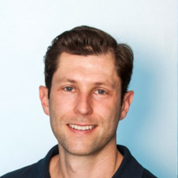 Dr. med.<br>Nikolaus Zumbansen