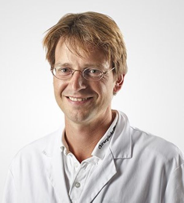 Professor<br>Frank Beeres, M.D.