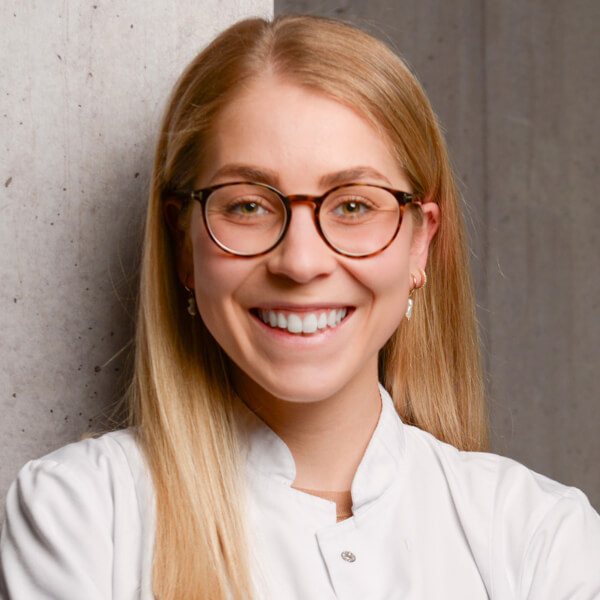 <br>Larissa Eckl, M.D.
